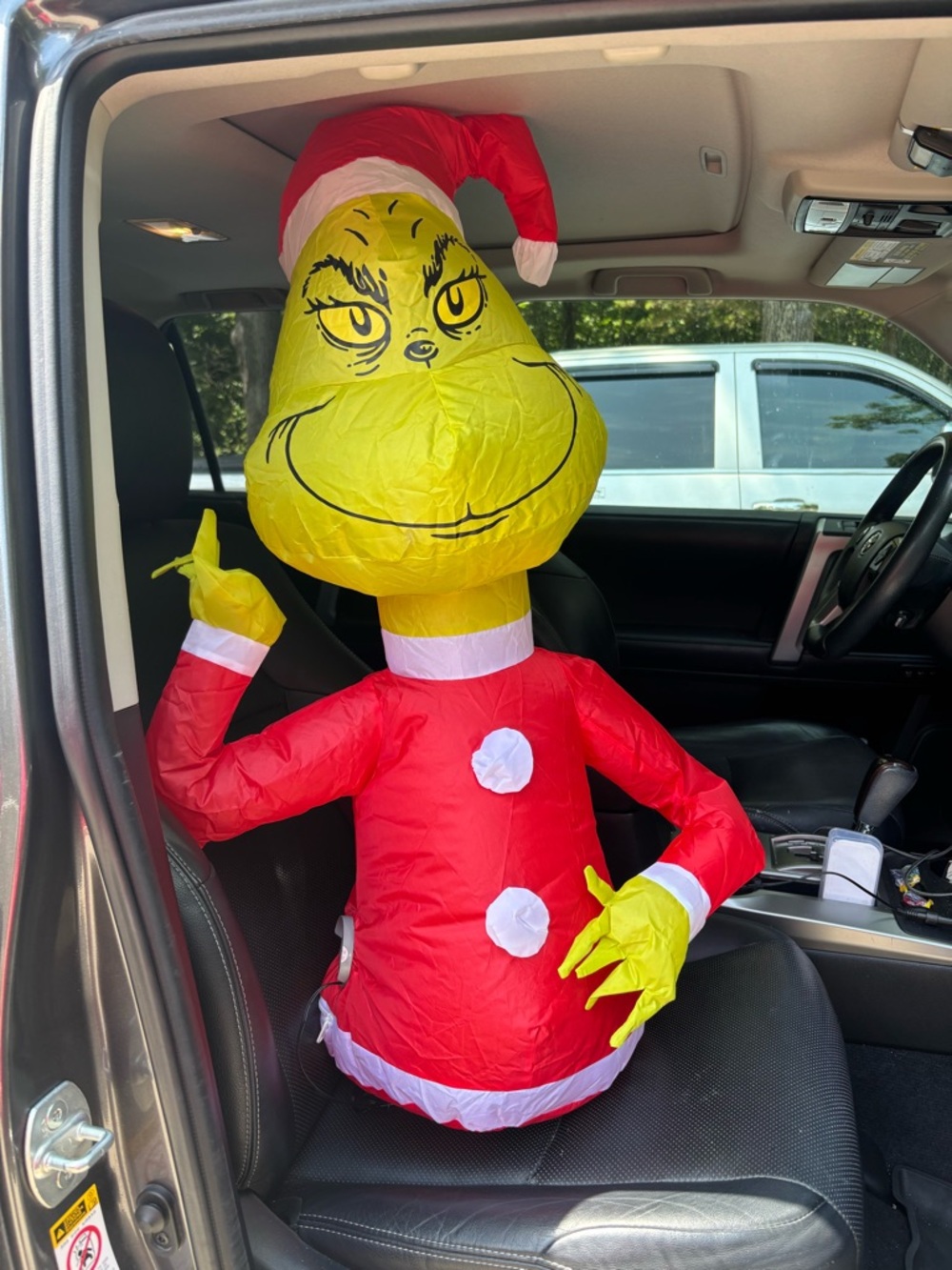 Dr Seuss The Grinch Car Buddy Airblown Inflatable 3 Foot Tall with Car Adaptor - Picture 9 of 14